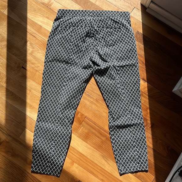 GAP Ultra Skinny Diamond Print Stretch Pants (Size 8P) - Picture 2 of 5